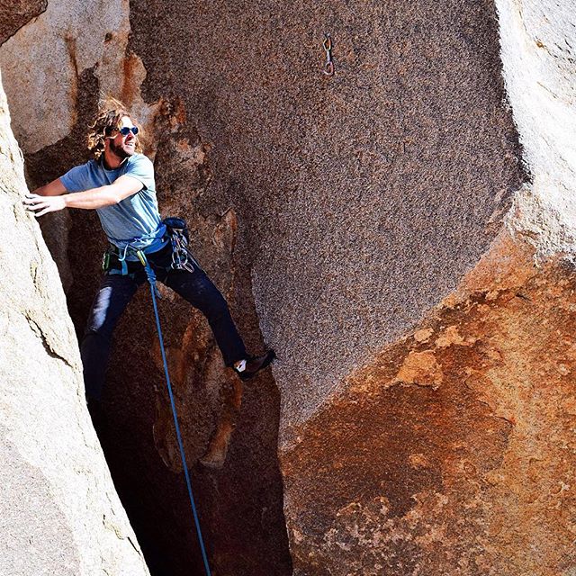Intro Outdoor Rock Climbing San Diego